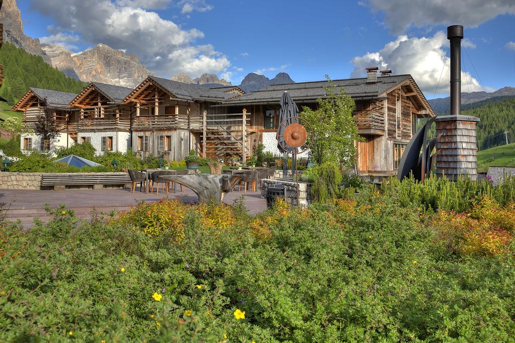 Hotel Fanes Сан-Кассиано Экстерьер фото