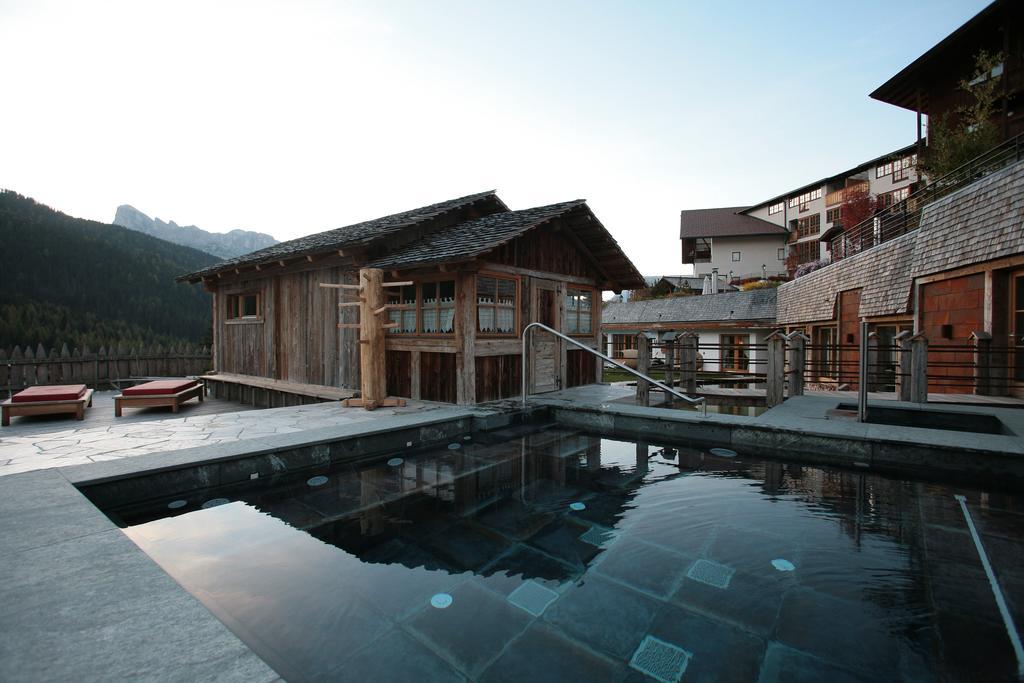 Hotel Fanes Сан-Кассиано Экстерьер фото