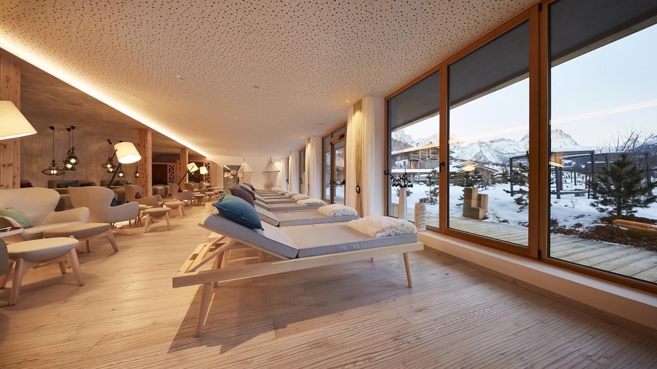 Hotel Fanes Сан-Кассиано Экстерьер фото